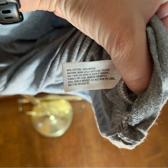 ISABEL ~ Maternity v-neck grey soft cotton tee - Picture 5 of 8